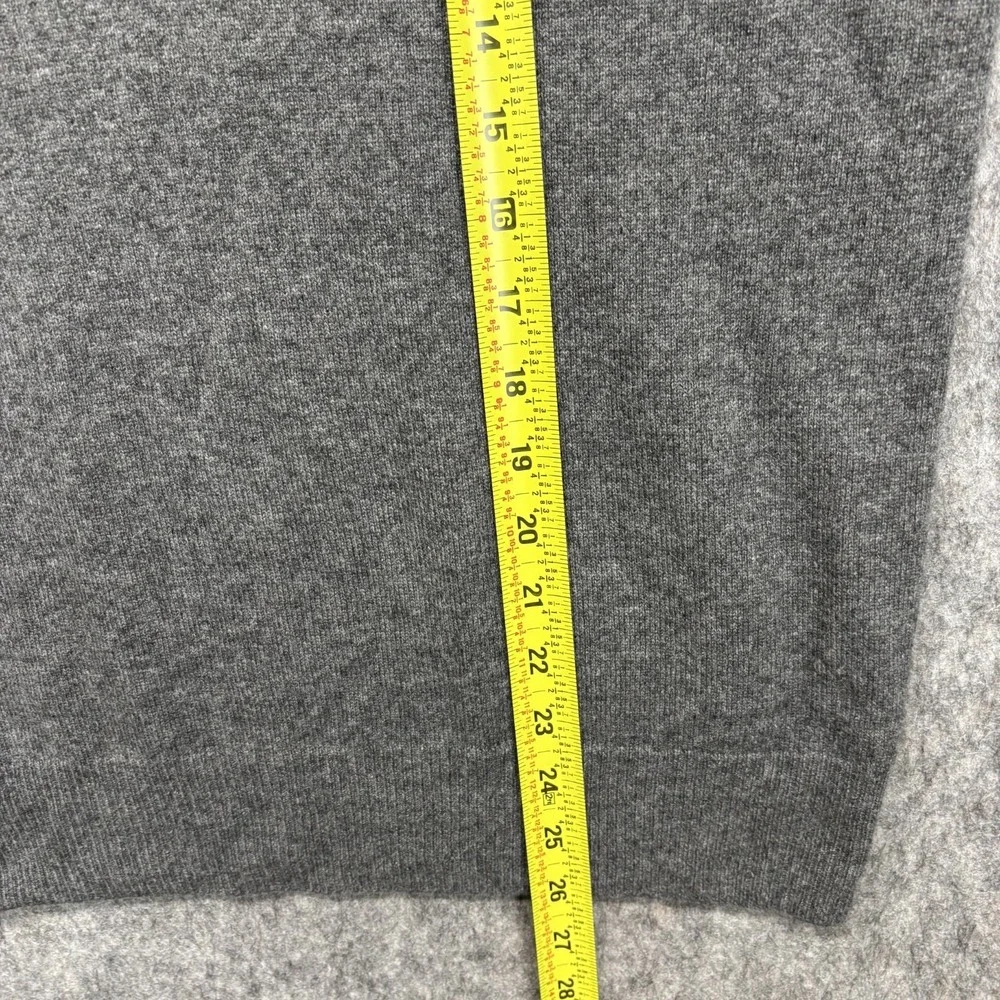 Banana Republic 100% Cashmere Sweater V Neck Men's Small Gray‎ Soft Knit Luxe